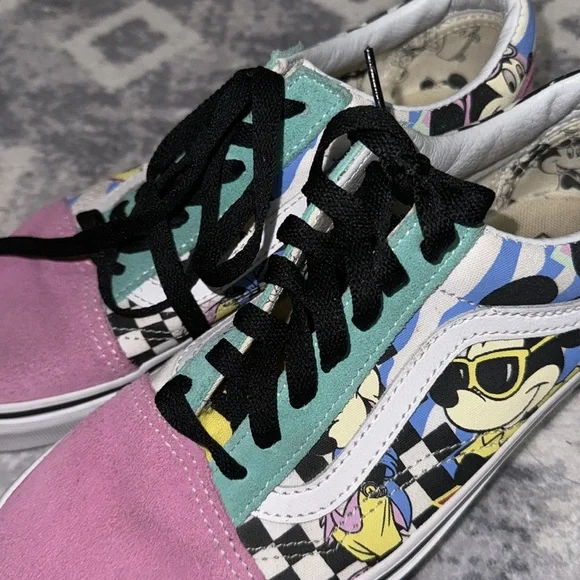 Vans X Disney Old Skool mickey sneakers size 5.5/7 - Picture 4 of 9